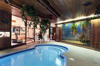 Sybaris Pool Suites Mequon Brown Deer Bagian luar foto